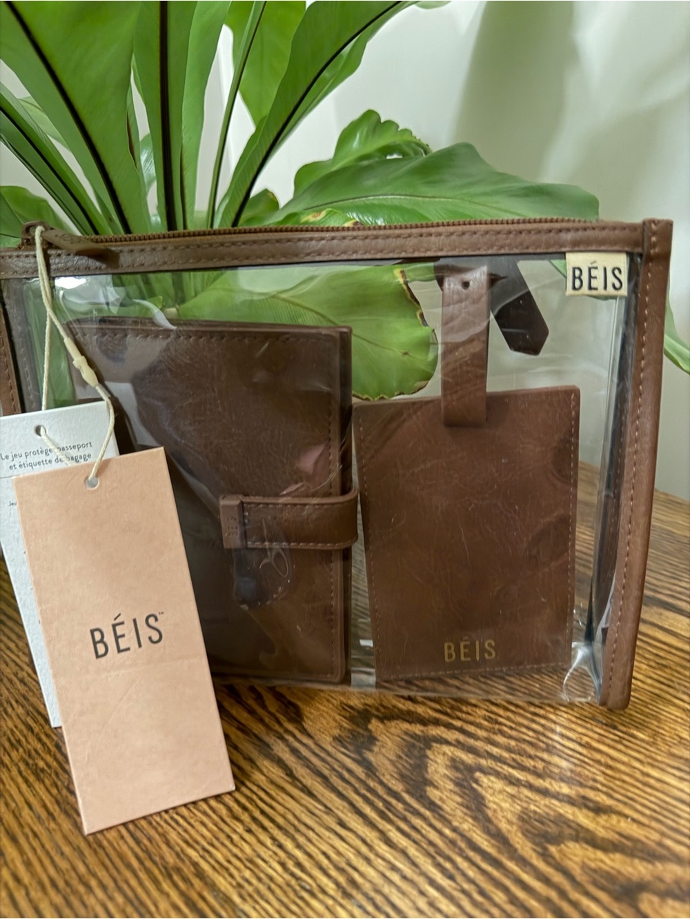 Men's Brown Travel Wallet & Luggage Tag Set